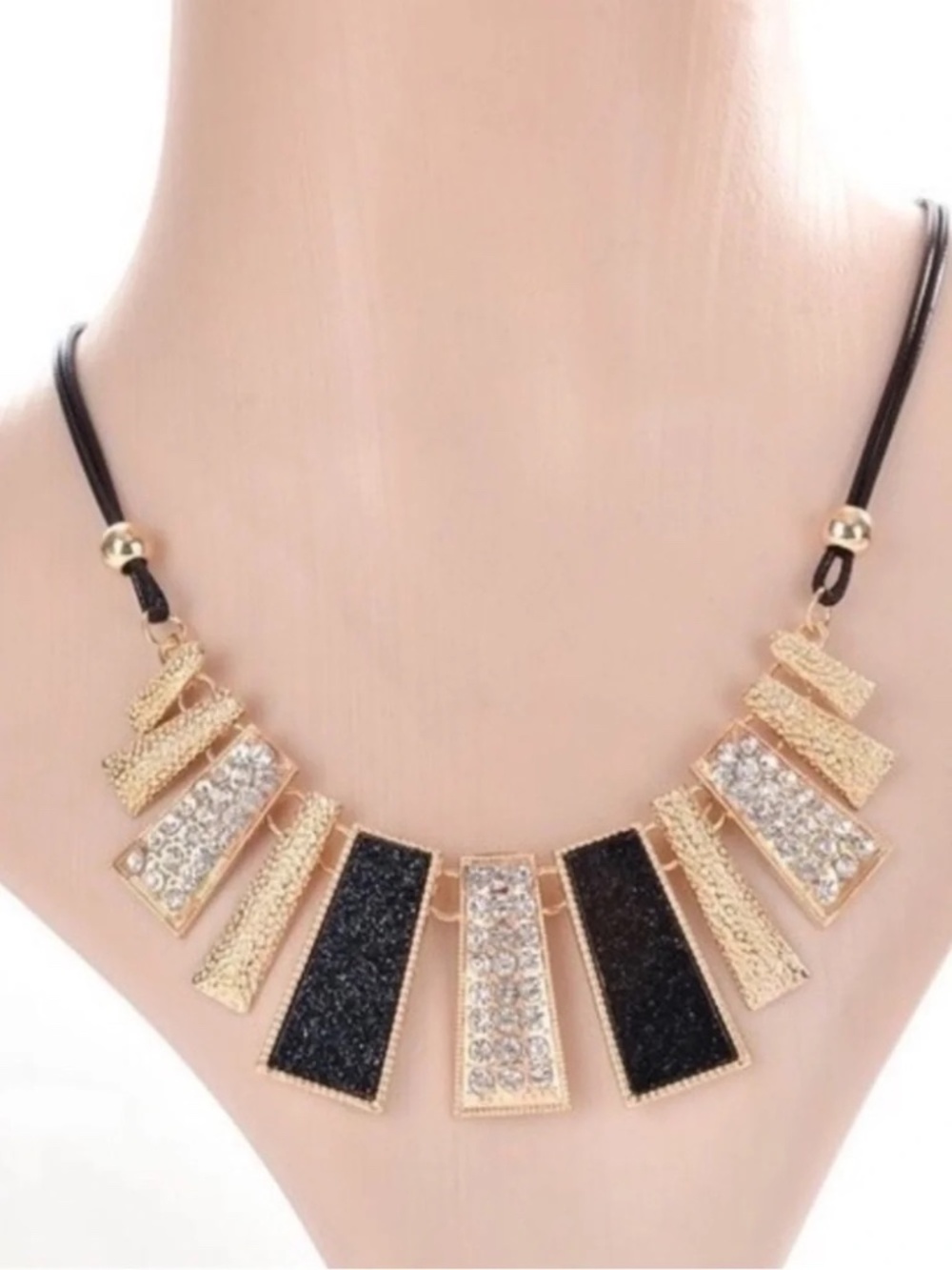 NWT Statement Necklace